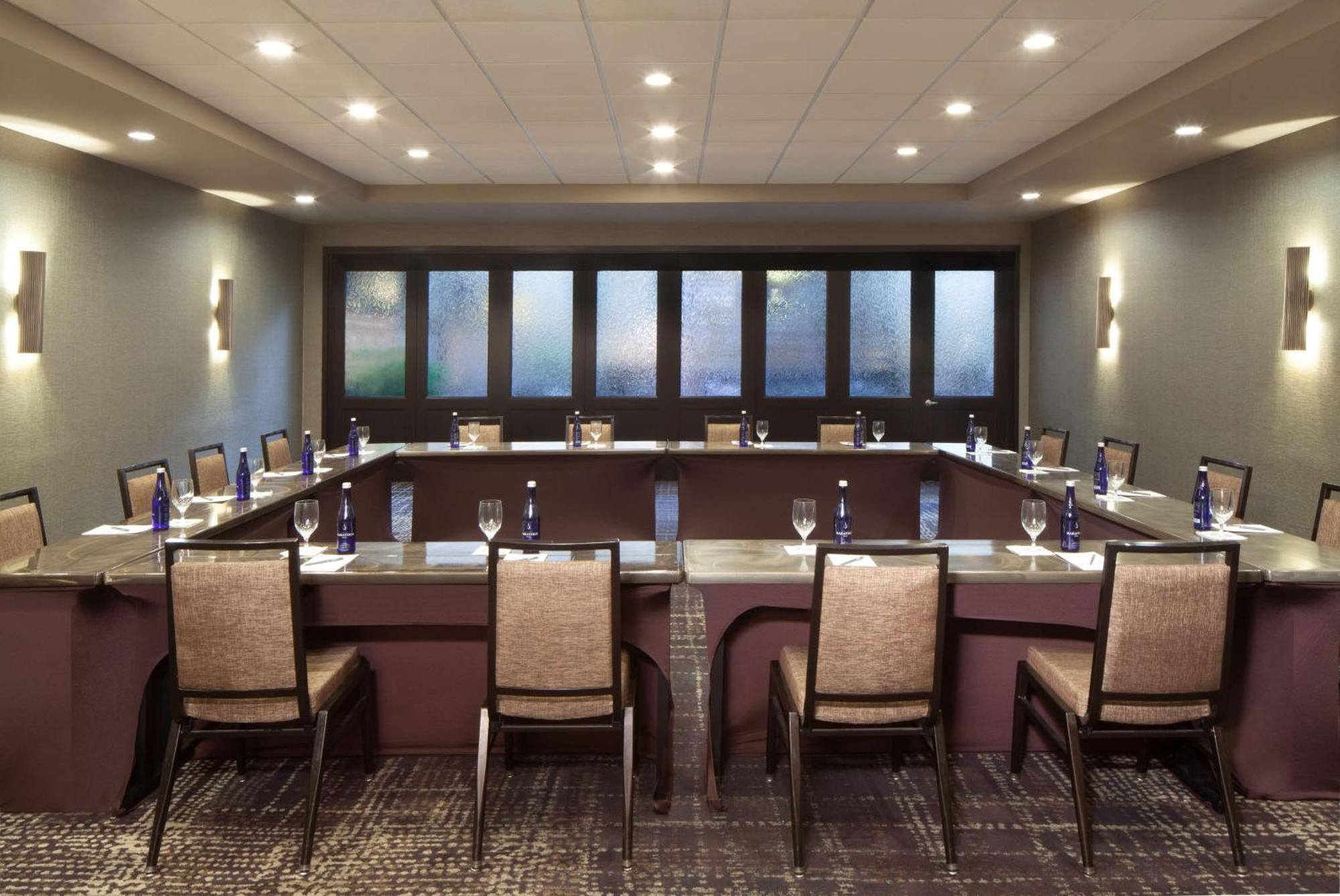 Embassy Suites By Hilton Philadelphia Airport Eksteriør bilde