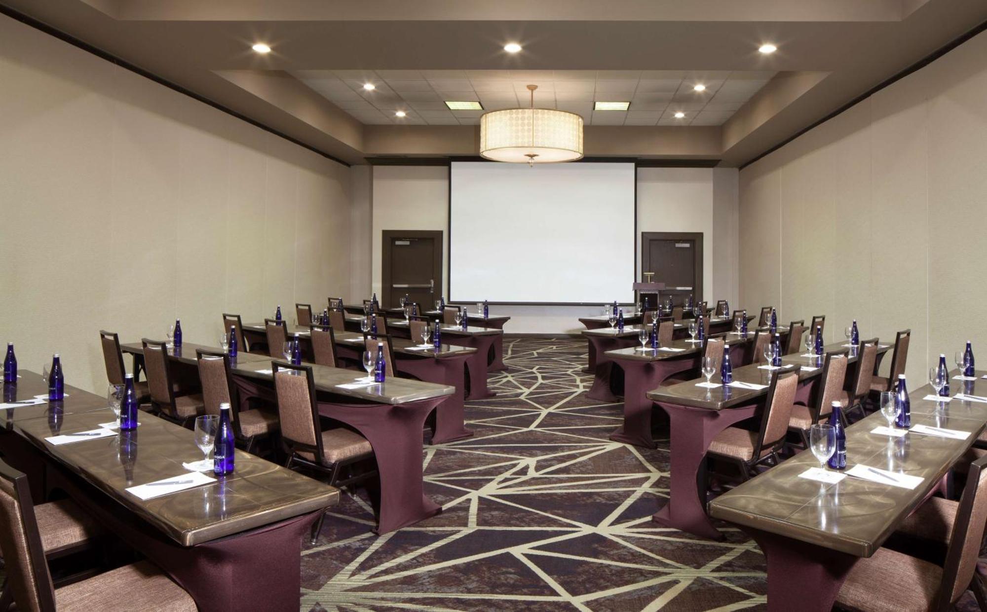 Embassy Suites By Hilton Philadelphia Airport Eksteriør bilde